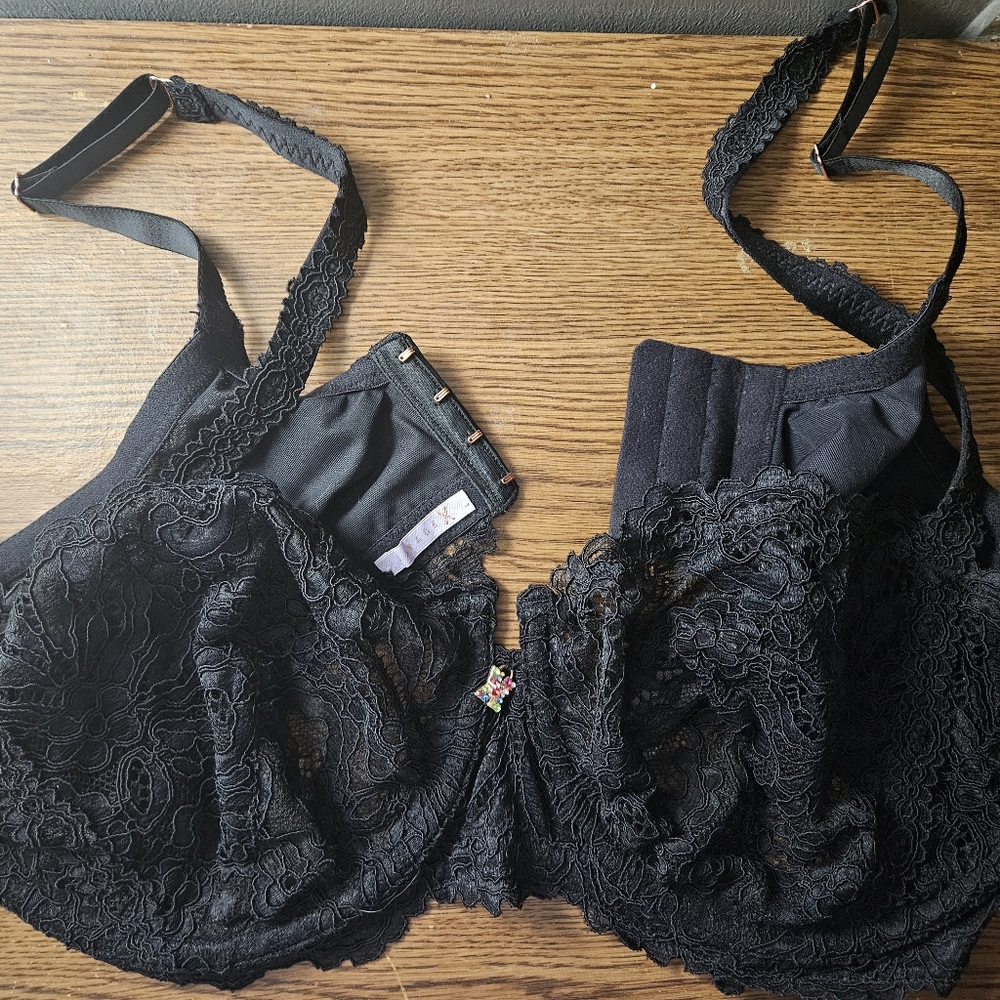 Savage x fenty bra